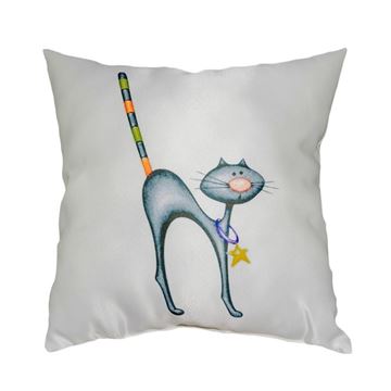 Снимка на Декоративна възглавница - Котка с шарена опашка 32