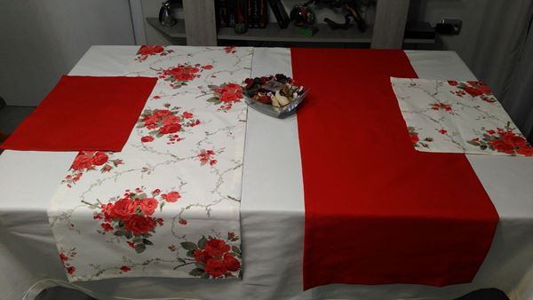 Снимка на Комплект Покривка за маса с ленти и тишлайфери
